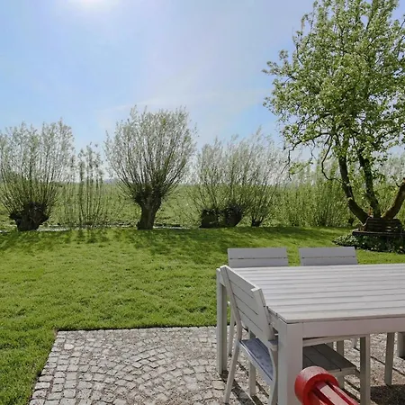 Holiday In Tetenbull